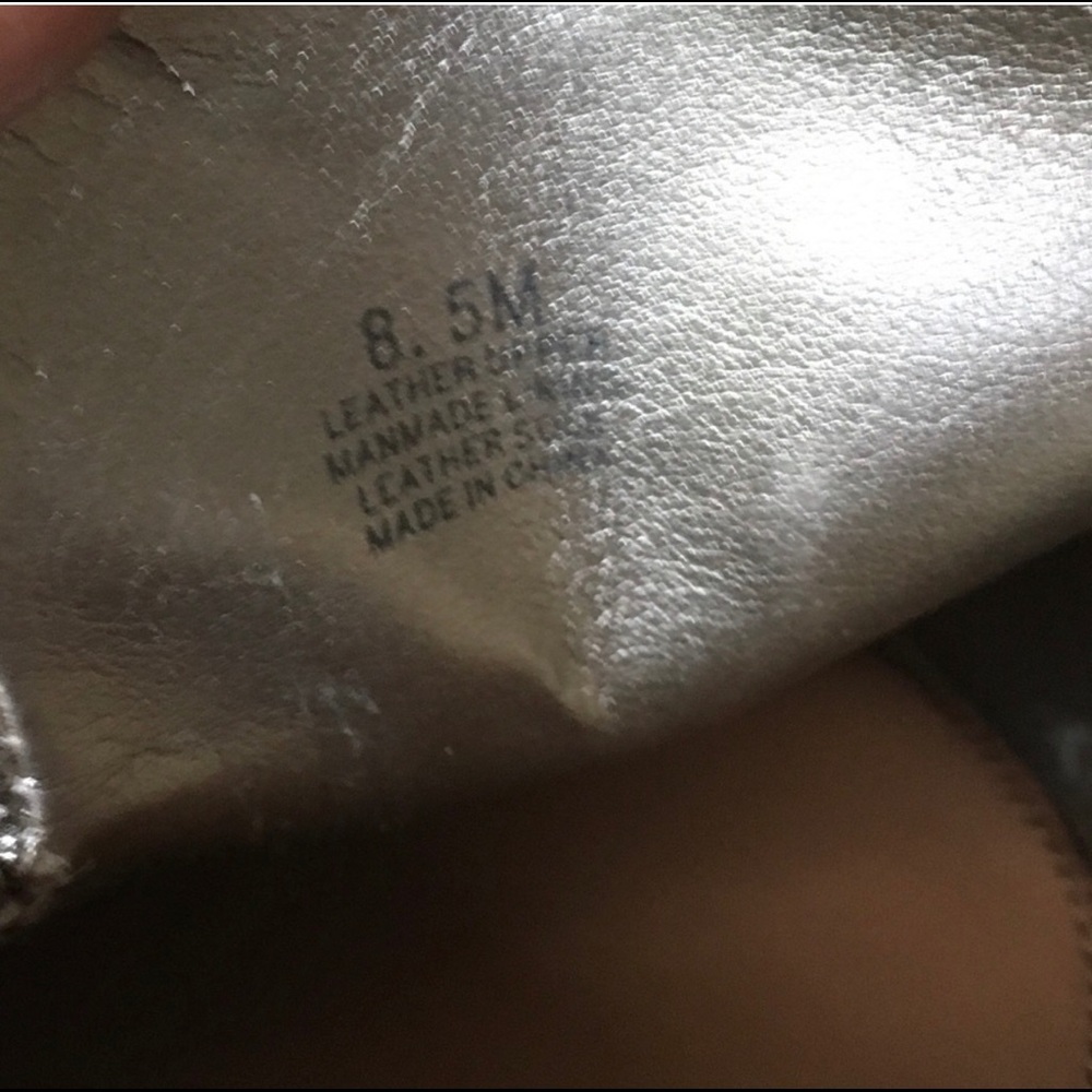 Gianni Bini | No Brainer Metallic Gold Mules - Picture 6 of 7